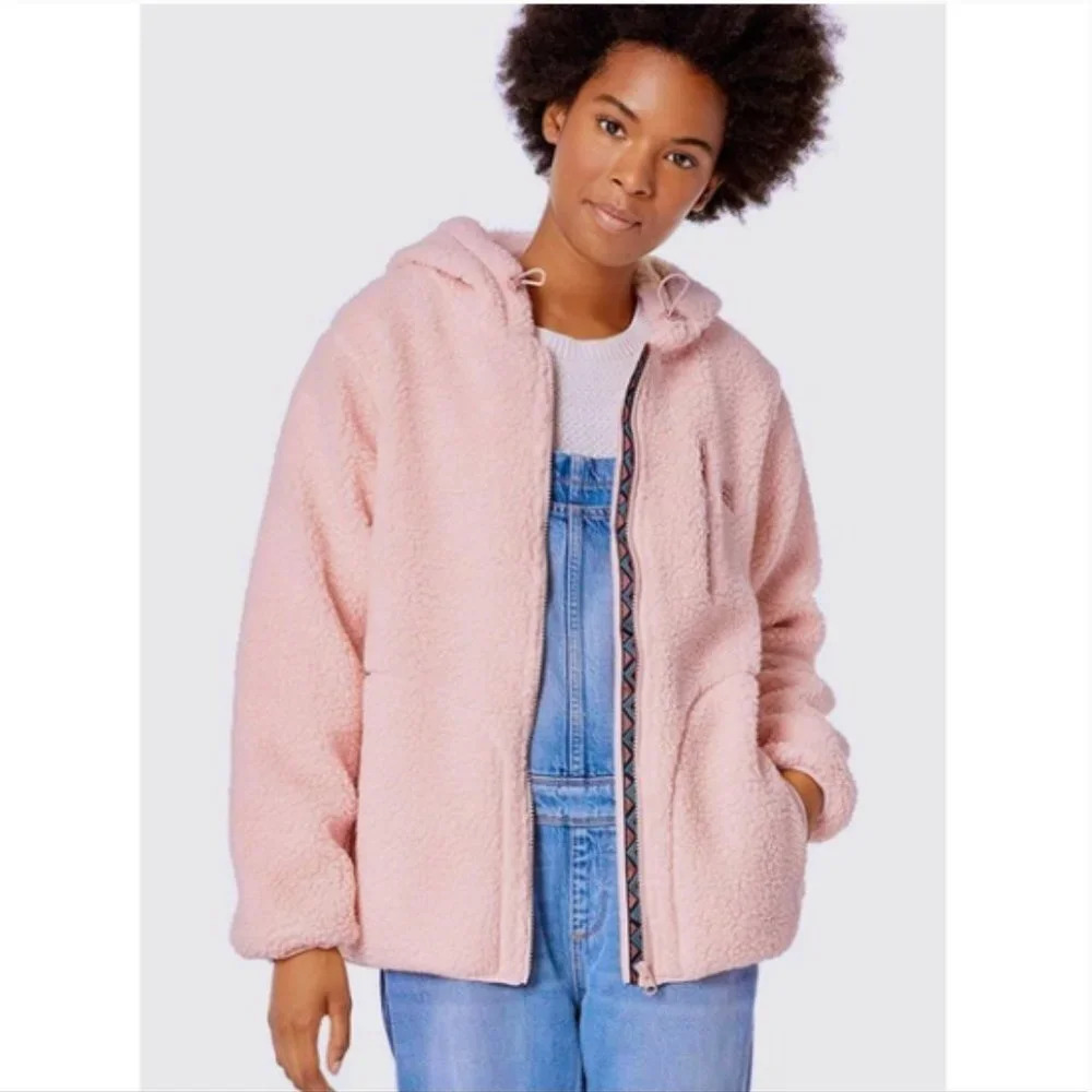 BILLABONG Switchback Faux-Sherpa Hooded Jacket. Small light pink